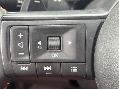 Used 2025 Nissan Pathfinder Rock Creek AWD/4WD image 14