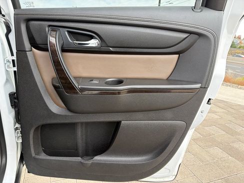 Used 2016 GMC Acadia SLT AWD/4WD image 23