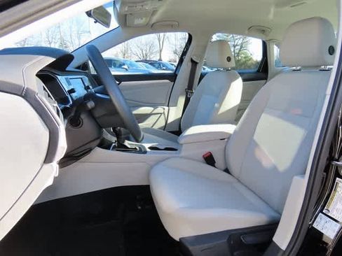 Used 2021 Volkswagen Jetta S image 11