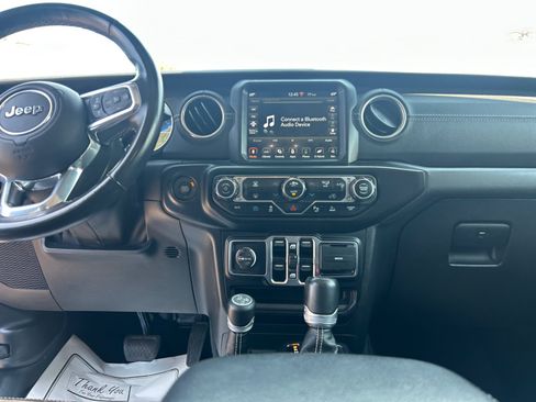 Used 2022 Jeep Wrangler Unlimited Sahara w/ Safety Group AWD/4WD image 20