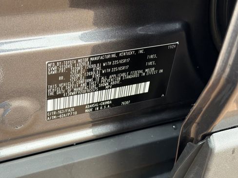 Certified 2025 Toyota RAV4 XLE image 36