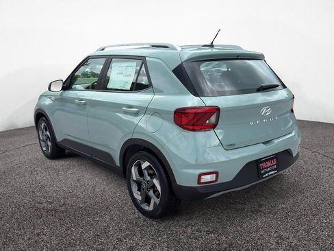 New 2026 Hyundai Venue SEL FWD image 5