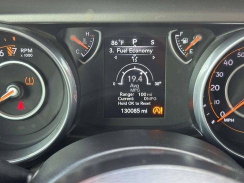 Used 2018 Jeep Wrangler Unlimited Sport AWD/4WD image 34