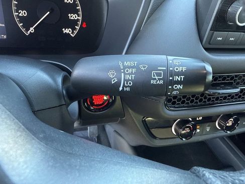 Used 2023 Honda HR-V LX image 33