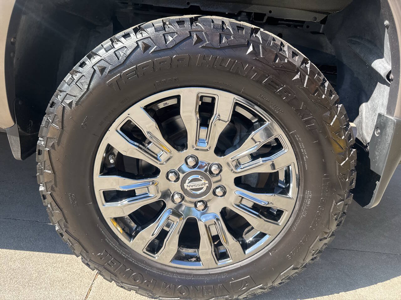 Used 2016 Nissan Titan Platinum Reserve AWD/4WD image 24