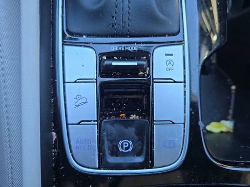 Used 2025 Hyundai Tucson SE image 28