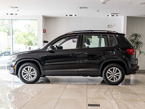 Used 2017 Volkswagen Tiguan S AWD/4WD image 6