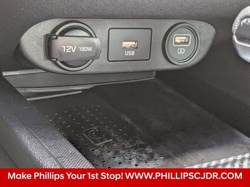 Used 2021 Hyundai Elantra SEL w/ Convenience Package FWD image 18