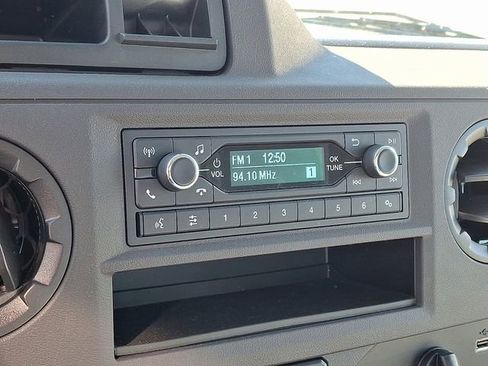 Used 2024 Ford E-450 and Econoline 450 Super Duty w/ Driver's Safety Package image 15