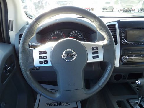 Used 2018 Nissan Frontier S image 20