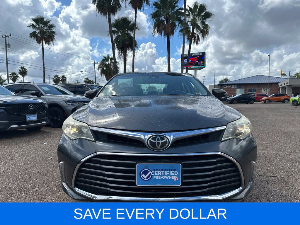 Used 2017 Toyota Avalon Limited FWD image 2