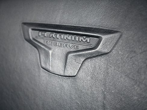 Used 2017 Nissan Titan Platinum Reserve image 20