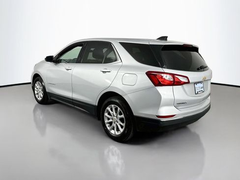 Used 2020 Chevrolet Equinox LT w/ Driver Convenience Package FWD image 6