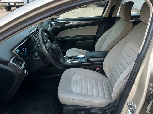 Used 2017 Ford Fusion S image 9