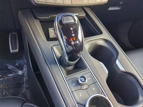 Used 2023 Cadillac XT4 Sport image 25