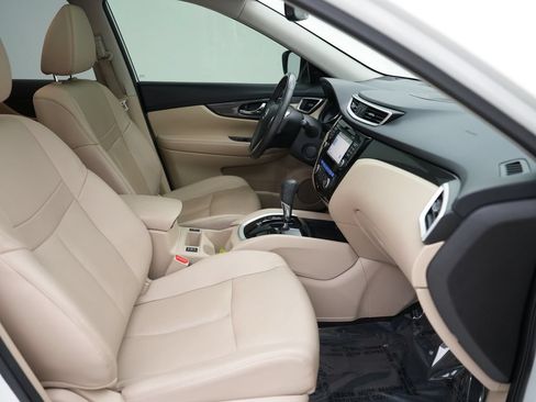 Used 2016 Nissan Rogue SL w/ SL Premium Package FWD image 23