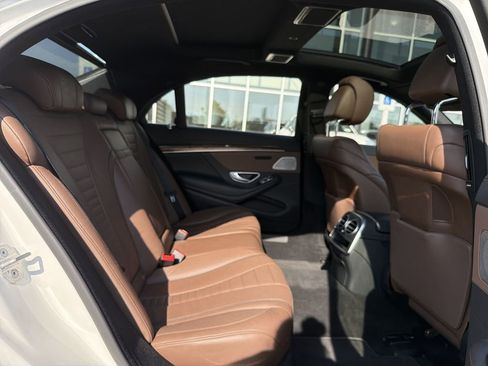 Used 2015 Mercedes-Benz S 550 Sedan image 16