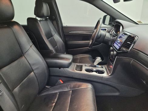 Used 2019 Jeep Grand Cherokee Limited w/ Luxury Group II image 21