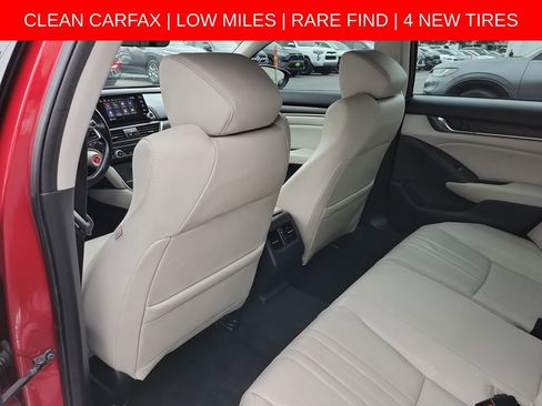 Used 2018 Honda Accord Touring image 15