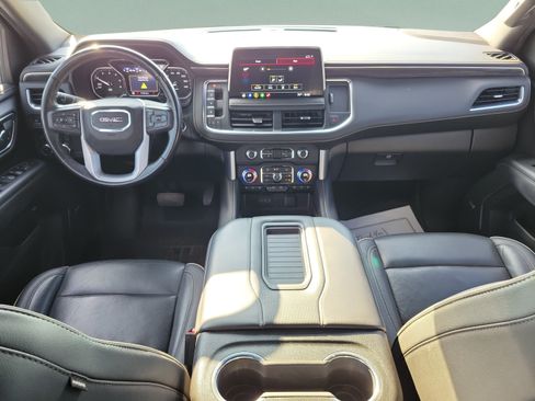 Used 2021 GMC Yukon XL SLT w/ SLT Premium Package AWD/4WD image 14