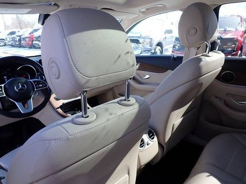 Used 2022 Mercedes-Benz GLC 300 4MATIC image 17