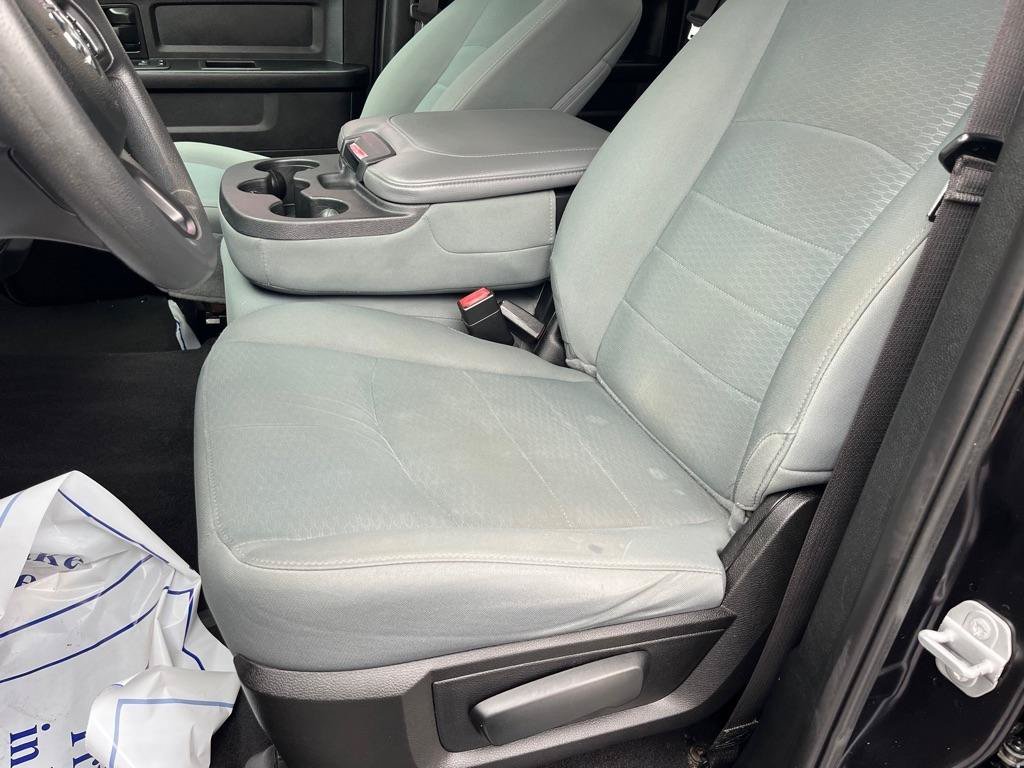 Used 2019 RAM 1500 Express w/ Express Value Package AWD/4WD image 11