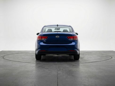 Used 2025 Kia K4 LXS FWD image 7