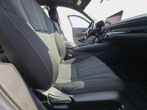 Used 2024 Honda Accord Sport image 10