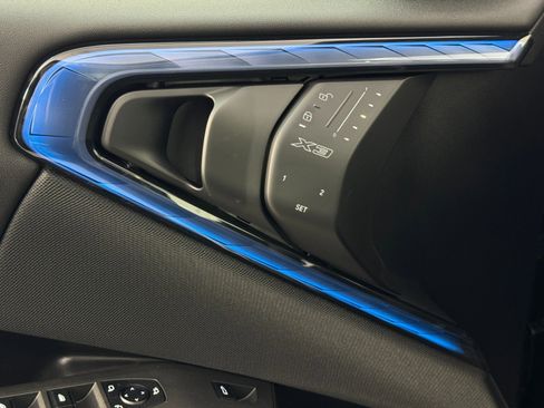 Used 2025 BMW X3 xDrive30i w/ Premium Package image 18