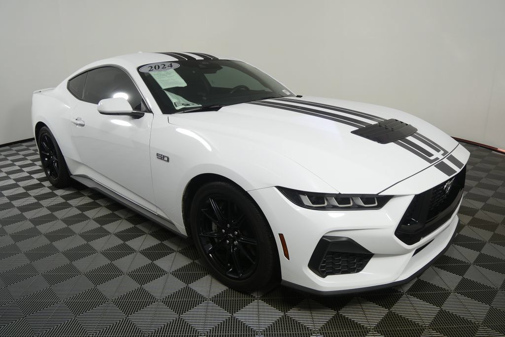 Used 2024 Ford Mustang GT Premium RWD image 9