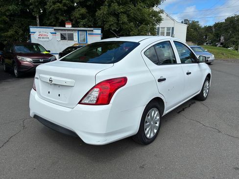 Used 2016 Nissan Versa S FWD image 5