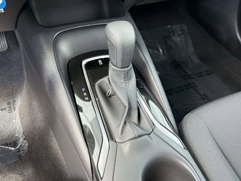 Used 2025 Toyota Corolla LE image 23