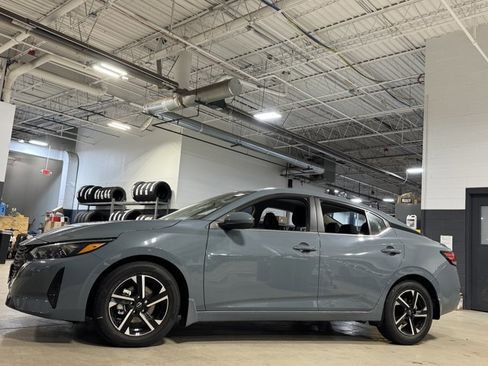 New 2025 Nissan Sentra SV image 24