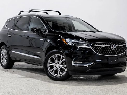 Used 2018 Buick Enclave Avenir w/ Avenir Technology Package image 4