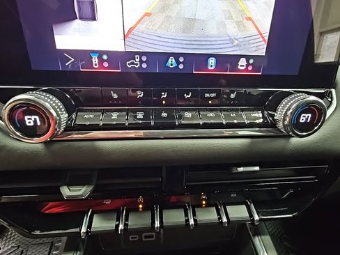 Used 2025 GMC Canyon Elevation w/ Convenience Package image 19