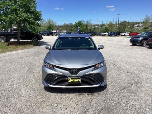 Used 2019 Toyota Camry LE FWD image 2