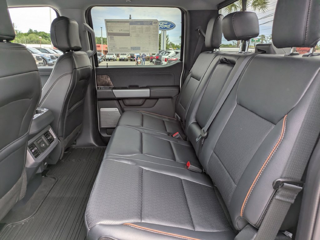 New 2026 Ford F350 Lariat w/ Lariat Ultimate Package AWD/4WD image 13