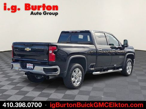 Used 2022 Chevrolet Silverado 2500 LTZ w/ LTZ Premium Package AWD/4WD image 6