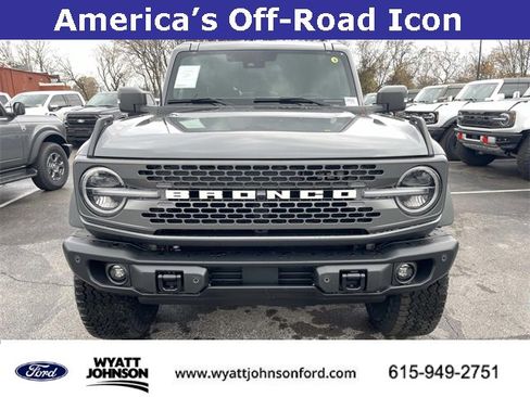 New 2025 Ford Bronco Badlands image 8