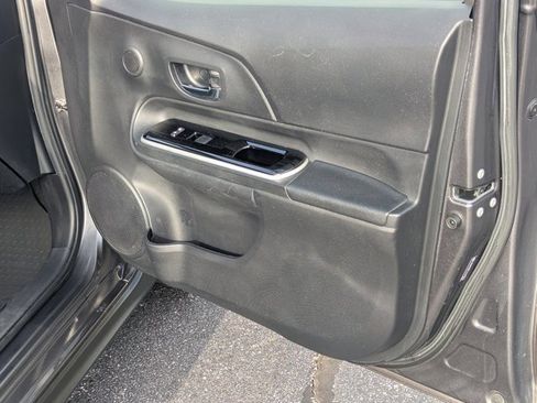 Used 2018 Toyota Prius C Two image 13