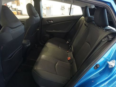 Certified 2019 Toyota Prius LE FWD image 16