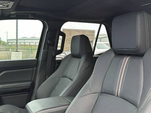 New 2026 Toyota 4Runner Limited AWD/4WD image 18