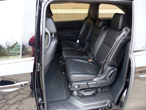 Used 2024 Honda Odyssey Sport image 34