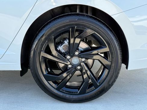 New 2026 Volkswagen Jetta SE FWD image 10