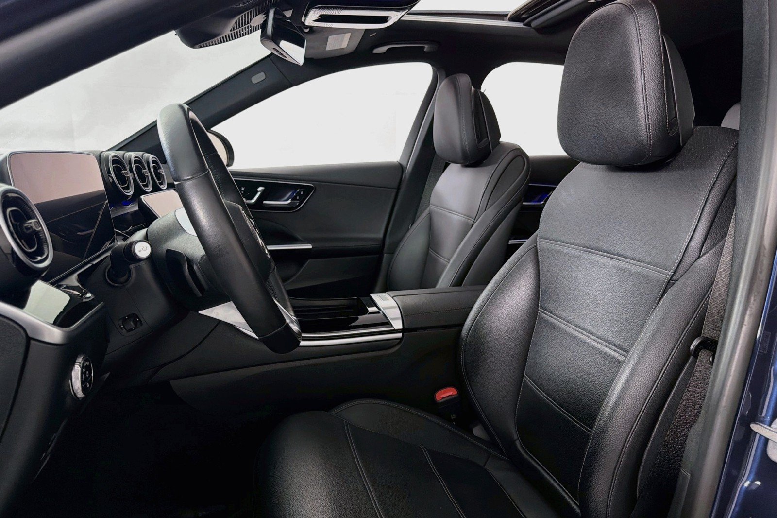 Certified 2024 Mercedes-Benz C 300 Sedan image 17