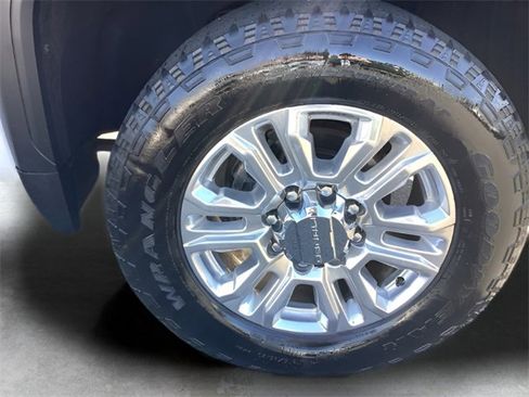 Used 2021 GMC Sierra 2500 Denali w/ Denali Ultimate Package image 12