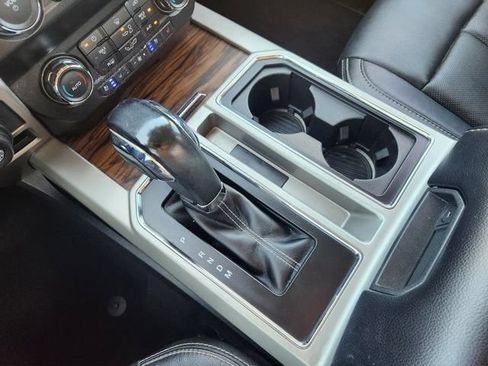 Used 2019 Ford F150 Lariat RWD image 18