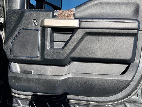 Used 2019 Ford F250 Lariat image 20