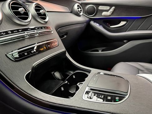 Certified 2022 Mercedes-Benz GLC 300 4MATIC image 19