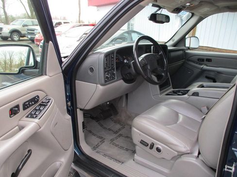Used 2006 Chevrolet Tahoe Z71 w/ Z71 Preferred Equipment Group image 14